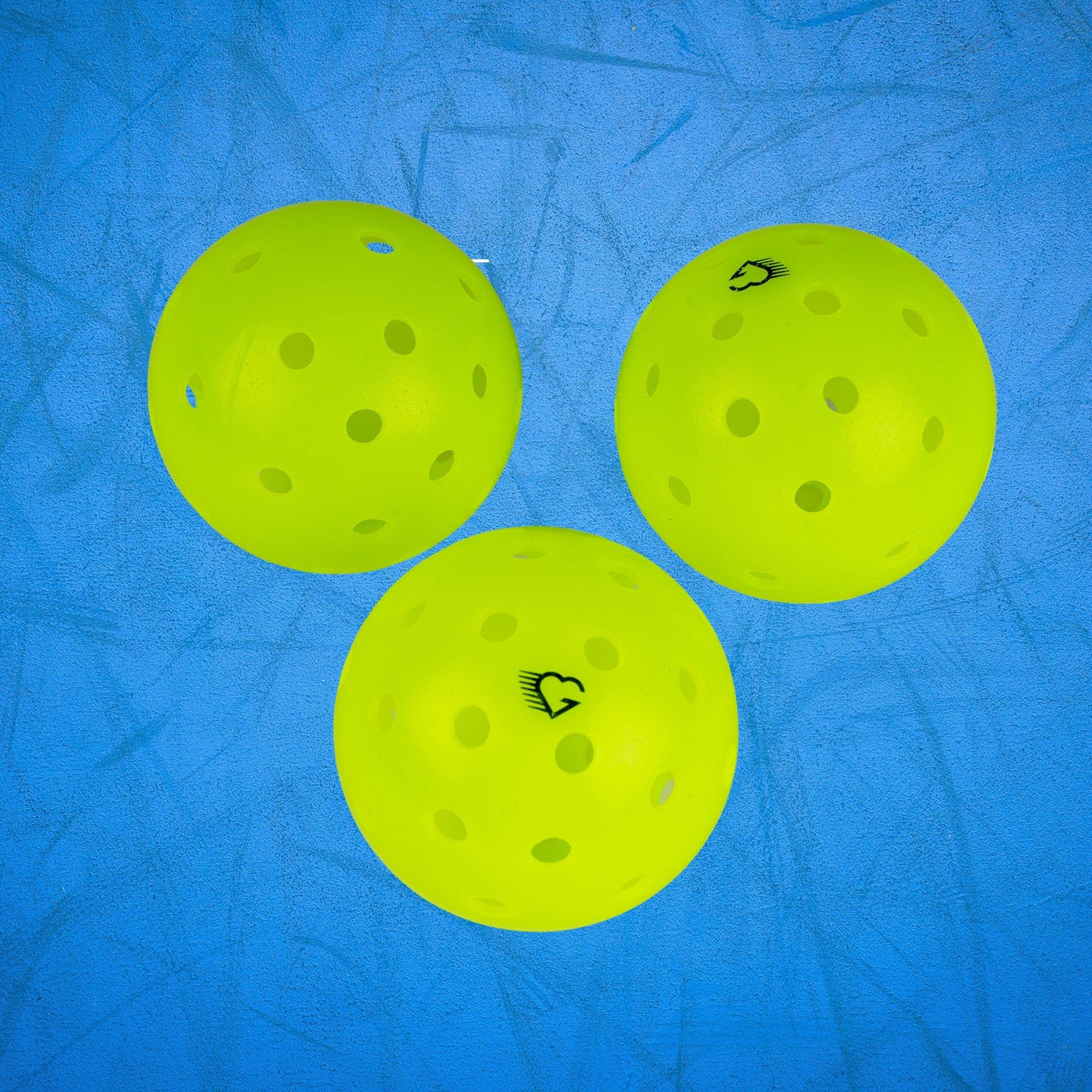 Grytskill Pickleball balls (Pack of 3) - GRYTSKILL